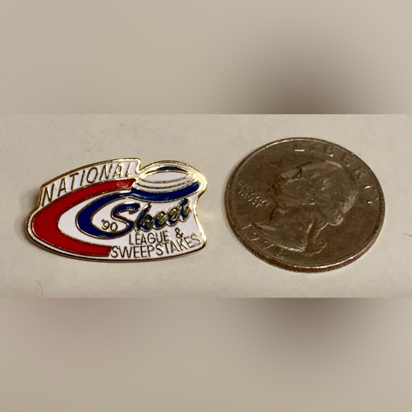 1990 Vintage NATIONAL SKEET LEAGUE & SWEEPSTAKES ‘90 Enameled Pin Brooch - Picture 4 of 13